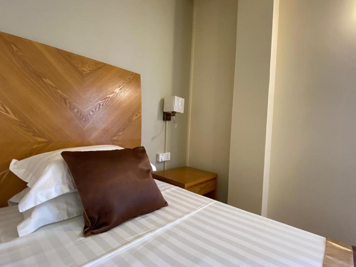 The Monalysa Suites & Residence Гранд-Бэй Экстерьер фото