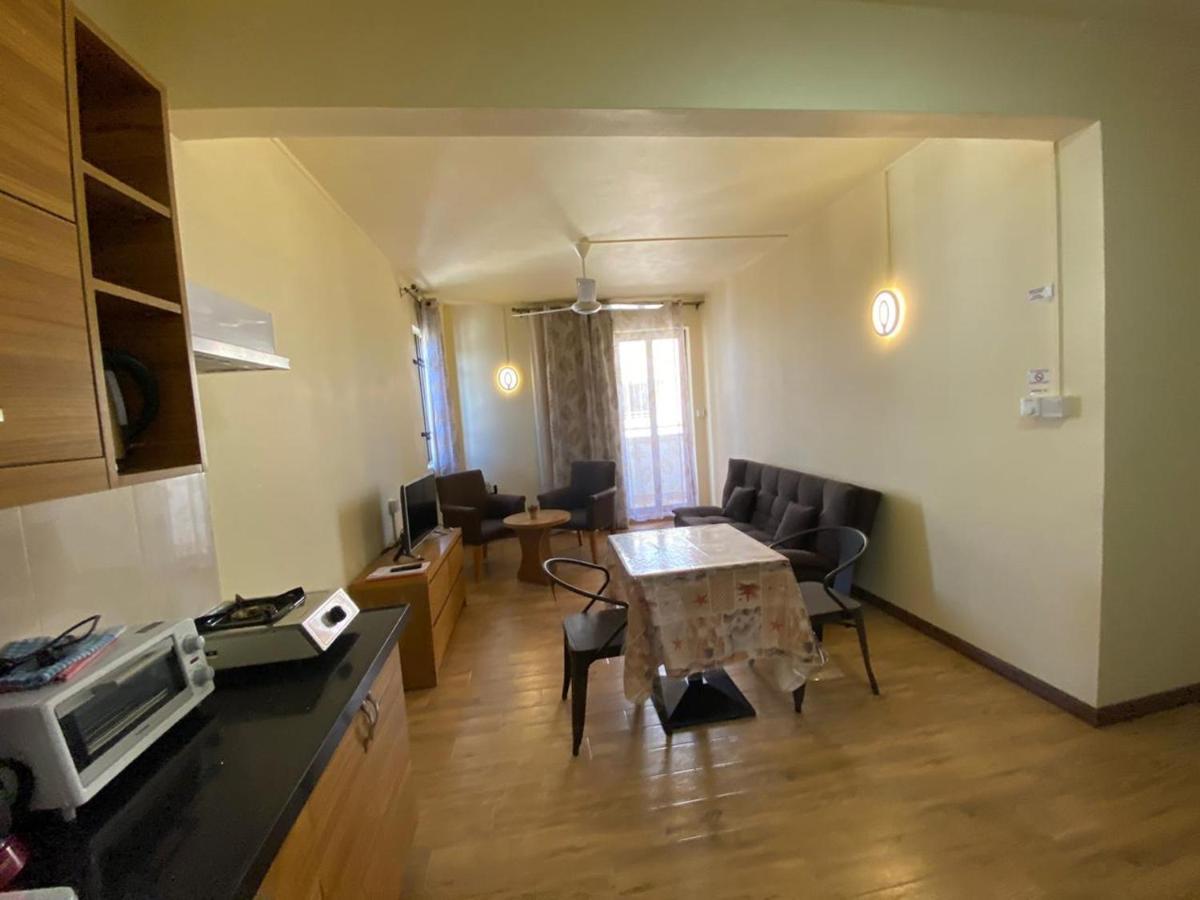 The Monalysa Suites & Residence Гранд-Бэй Экстерьер фото